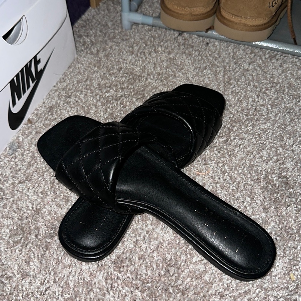 Like new wore them once